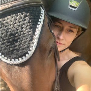 Meet your Posher, Kira